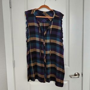 Sleeveless Plaid Blouse